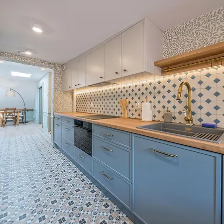 Lejlighed Deco With Terrace By Oneapartments *
